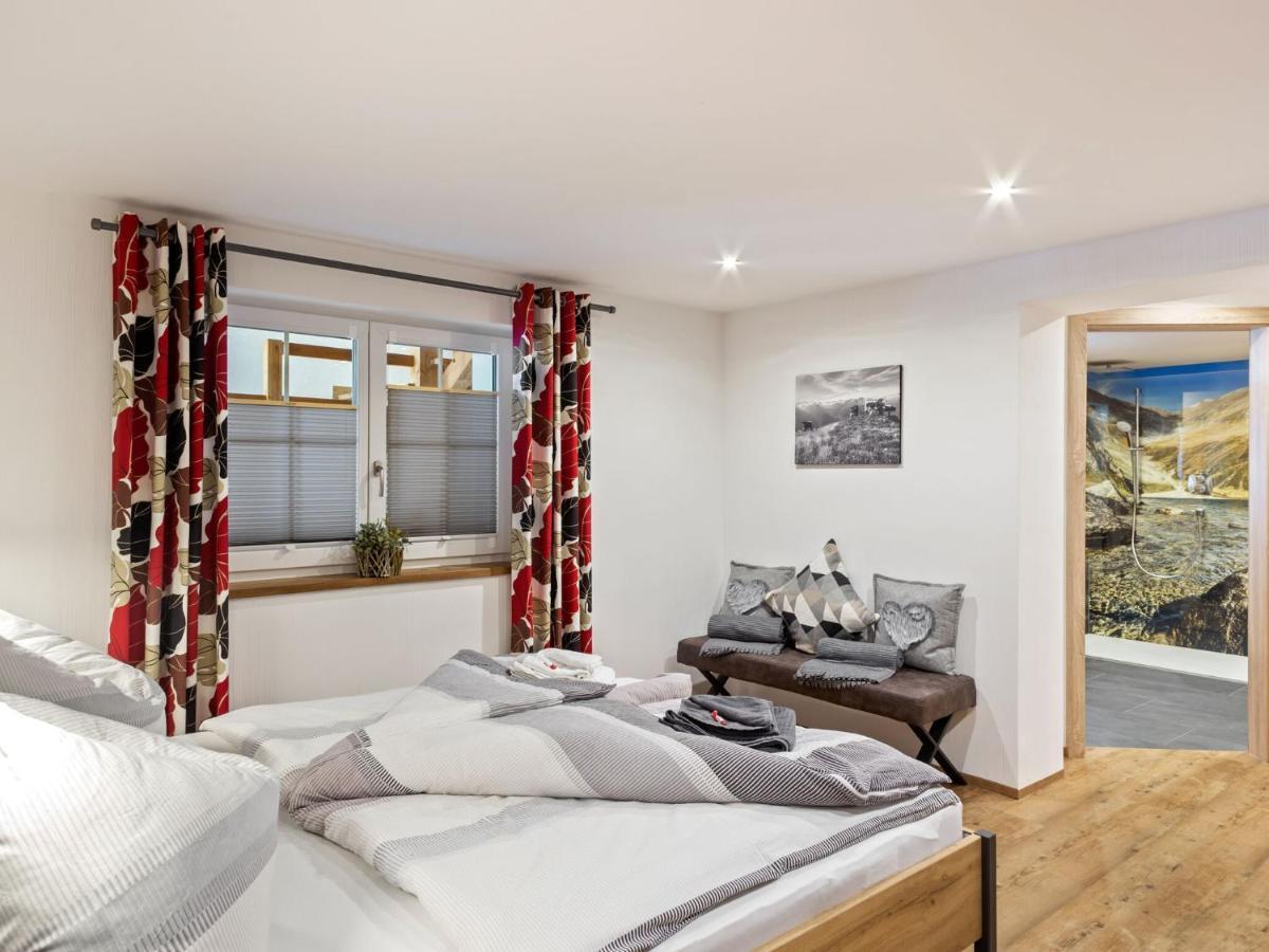 Apartment In Neukirchen Am Gro Venediger Wald im Pinzgau Bagian luar foto